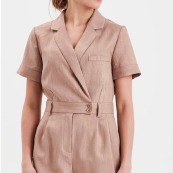 Simons Ihfantine overall shorts romper. Safari tan. NWT. - Picture 3 of 12